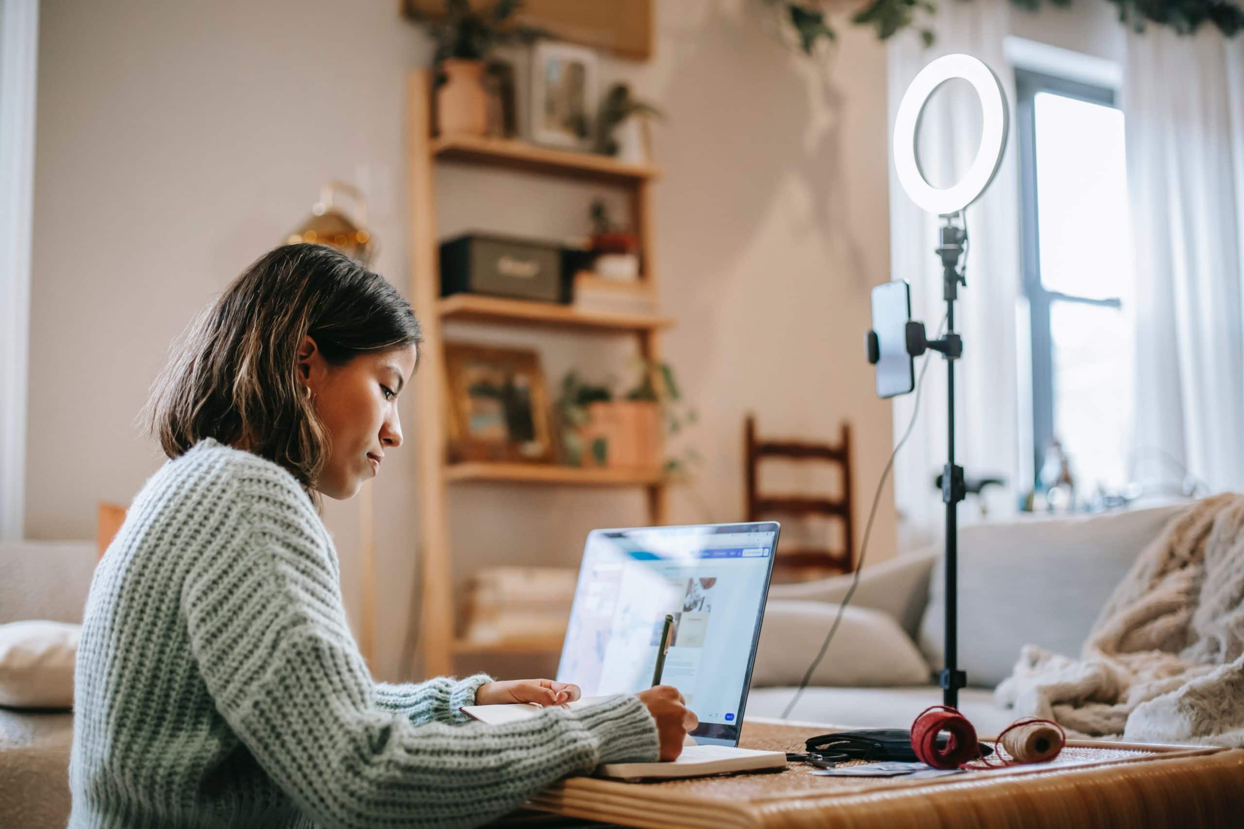 copywriting vs content writing